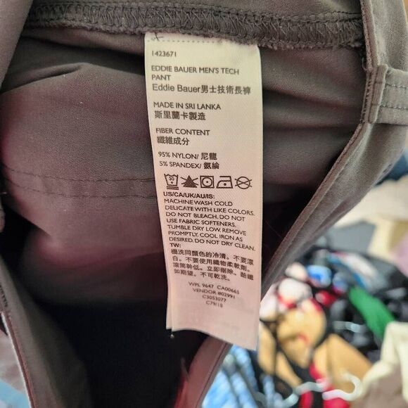 Eddie Bauer Mens Gray Flat Front Straight Leg Stretchy Tech Pants Size 32X30 - Picture 12 of 12